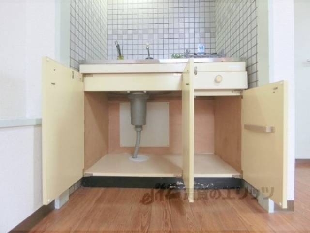 キッチン　下部収納