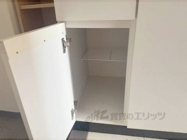 キッチン　下部収納