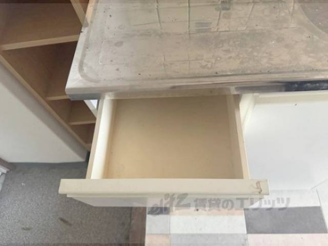キッチン　下部収納