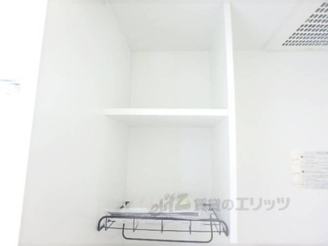 キッチン　上部棚