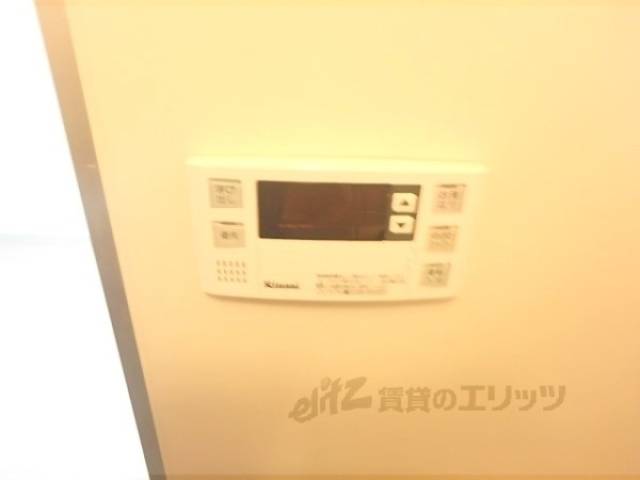 給湯器リモコン　給湯器パネル