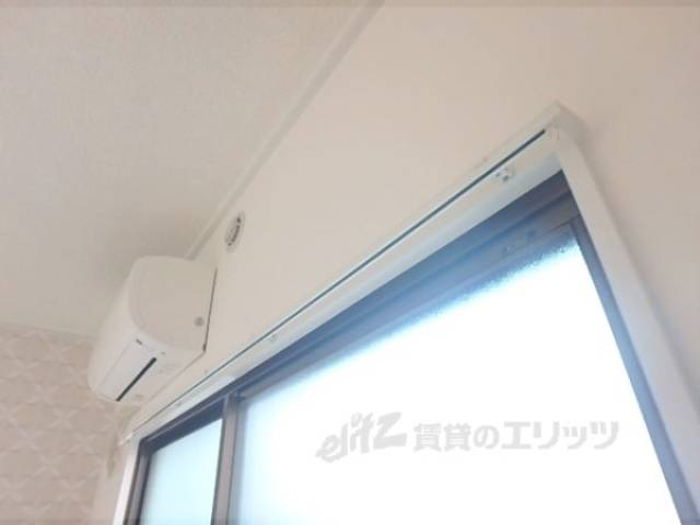 カーテンレール