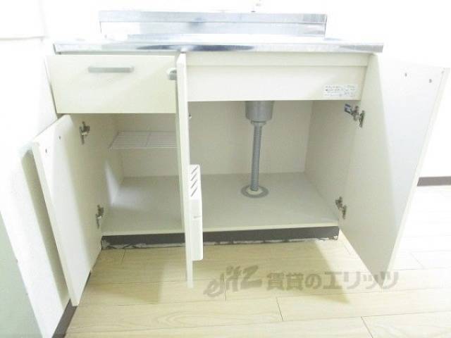 キッチン　下部収納