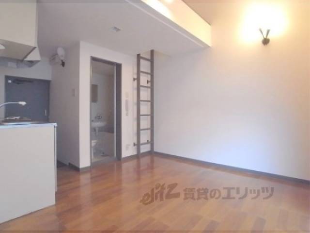 居室　キレイな清潔感のあるお部屋です。