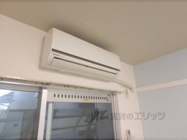 居室　エアコン