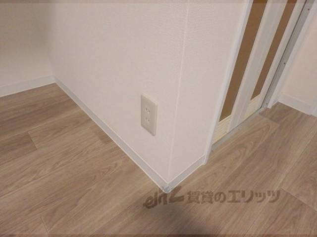 居室　コンセント