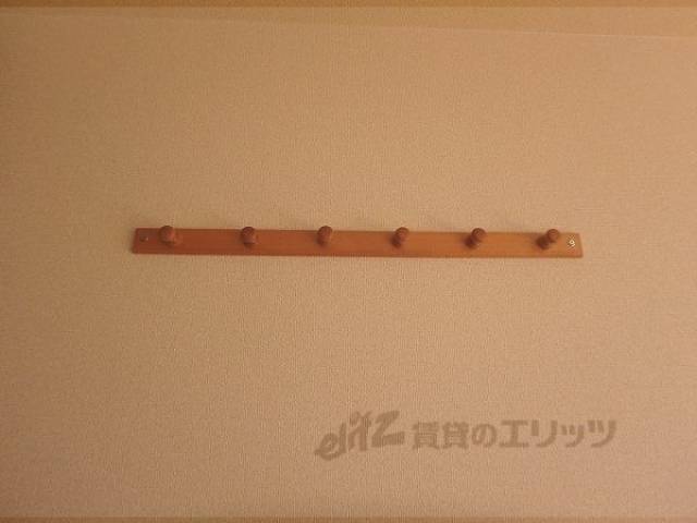 洋室　衣装かけ