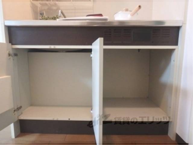キッチン　下部収納