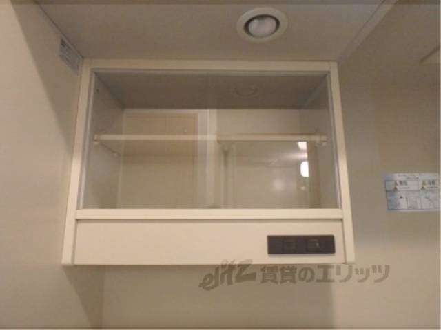 キッチン　上部収納