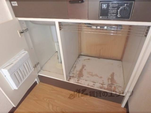 キッチン　下部収納