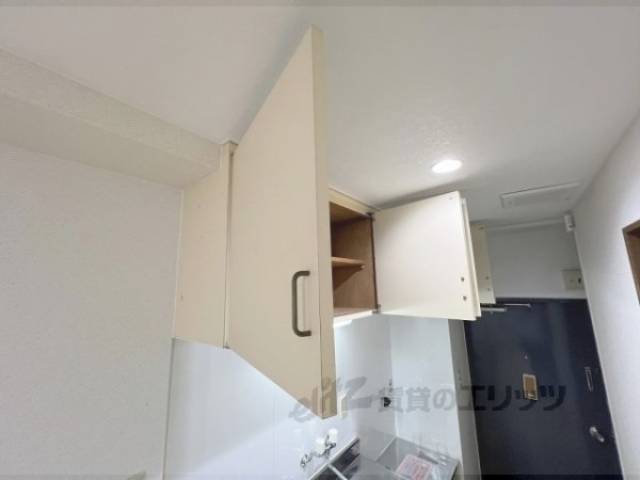キッチン　上部収納