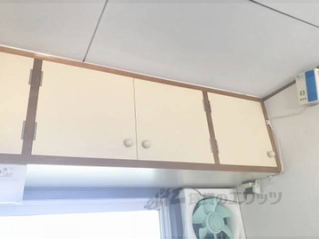 キッチン　上部収納