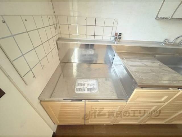 キッチン　コンロ置き場