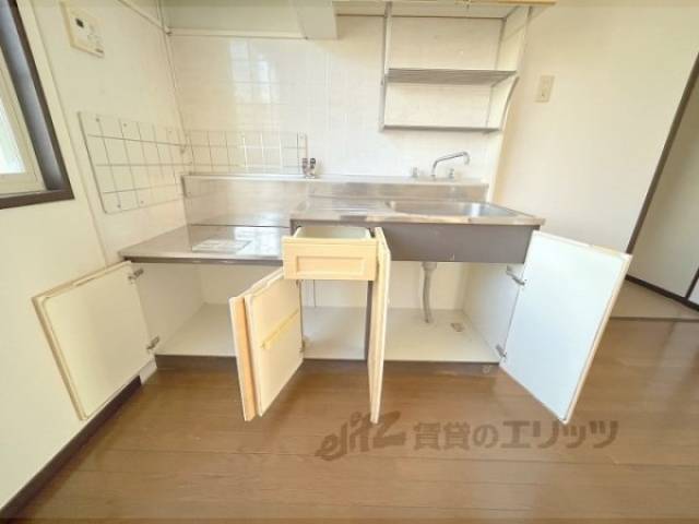 キッチン　キッチン下部収納