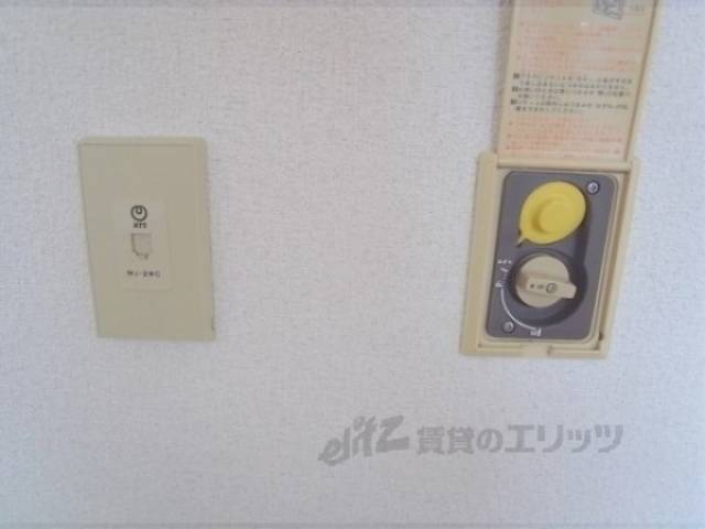電話線差込口