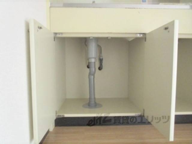 キッチン　下部収納