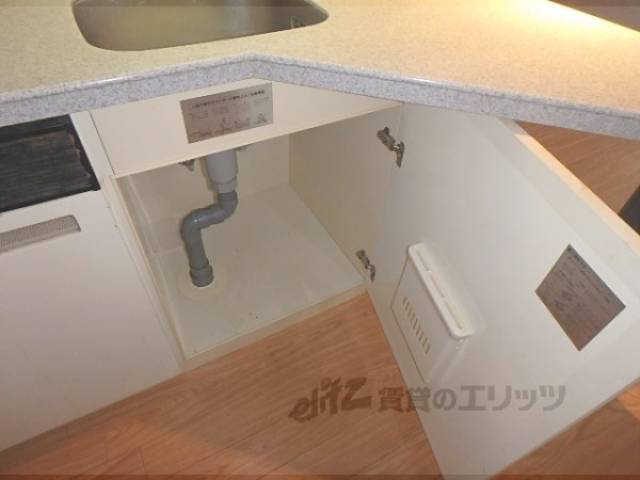 キッチン　下部収納