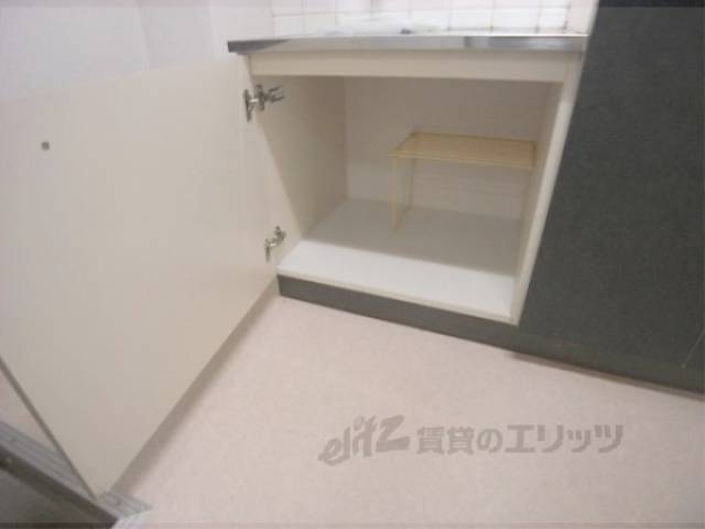 キッチン　収納