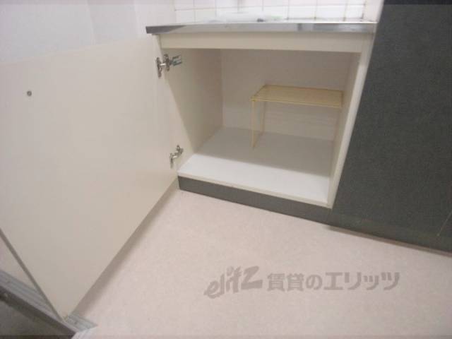 キッチン　収納