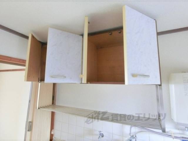 キッチン上部収納