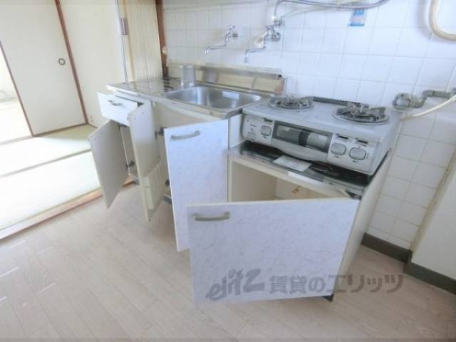 キッチン下部収納