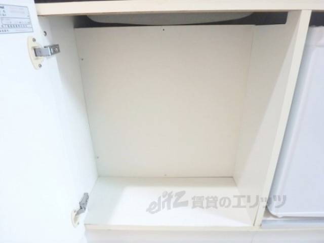 キッチン　収納