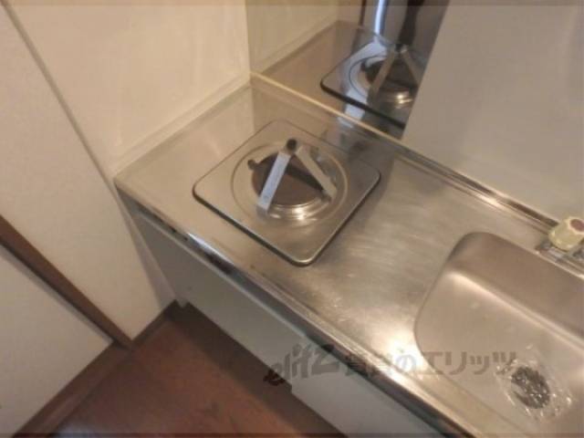 キッチン　コンロ