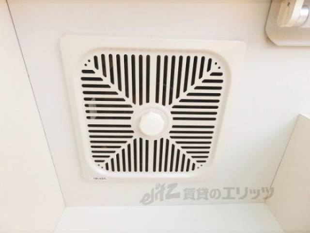 キッチン　換気扇