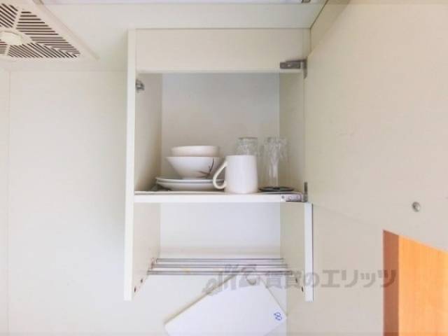 キッチン　上部収納