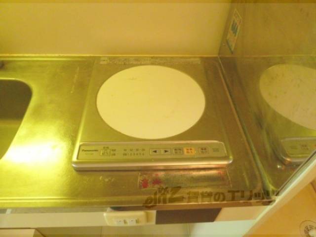 キッチン　電気コンロ