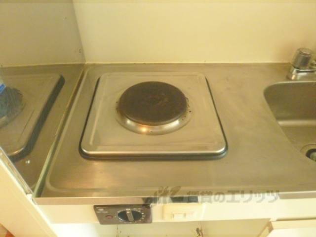 キッチン　電気コンロ