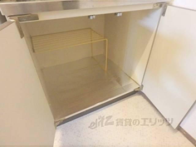 キッチン　下部収納