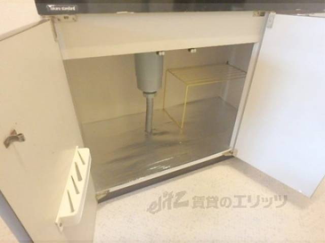 キッチン　下部収納