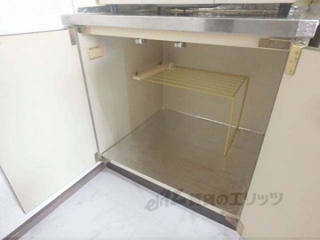 キッチン　下部収納