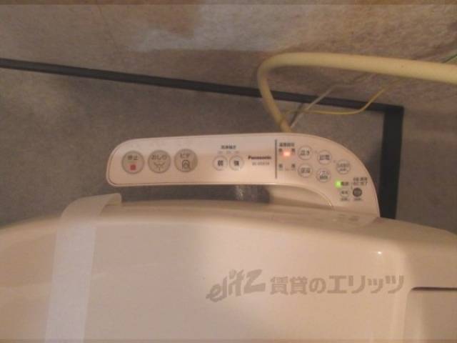 トイレ　洗浄機能付き