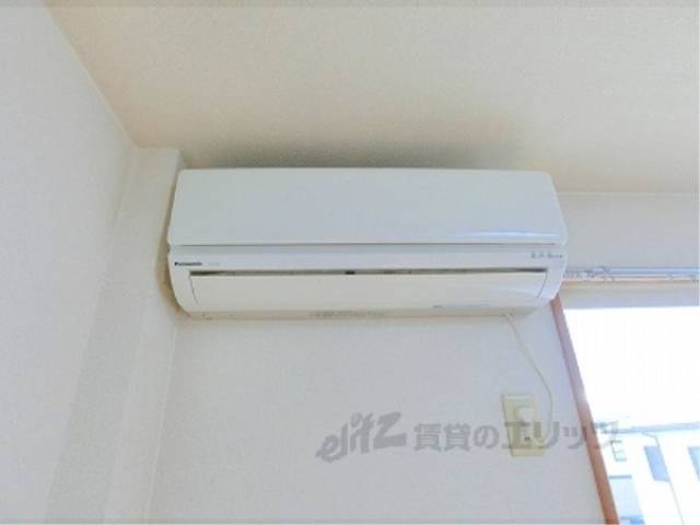 エアコン　収納