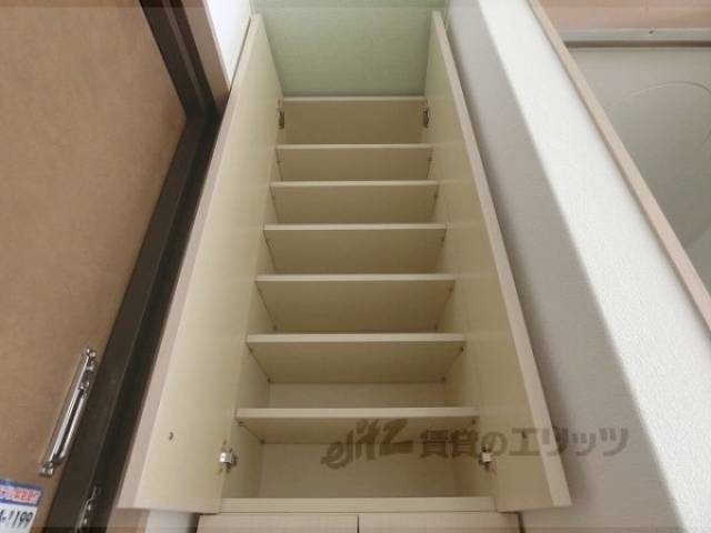 下駄箱　上部