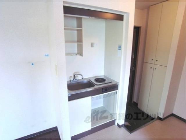 キッチン　テーブル