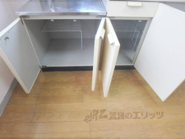 キッチン　収納