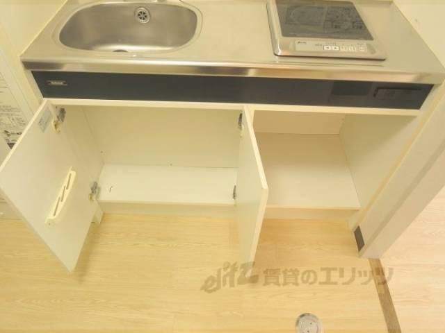 キッチン　収納