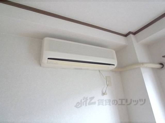 洋室　エアコン