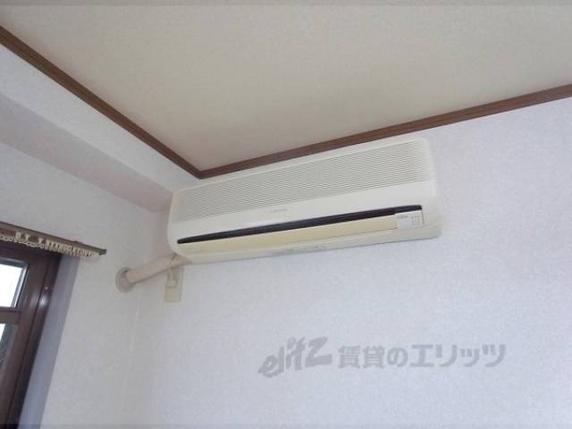 洋室　エアコン