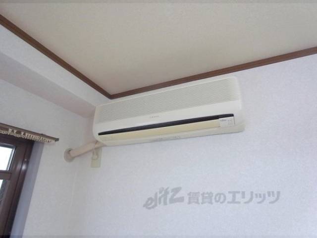 洋室　エアコン