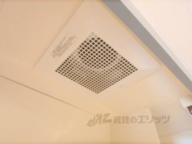 キッチン　換気扇