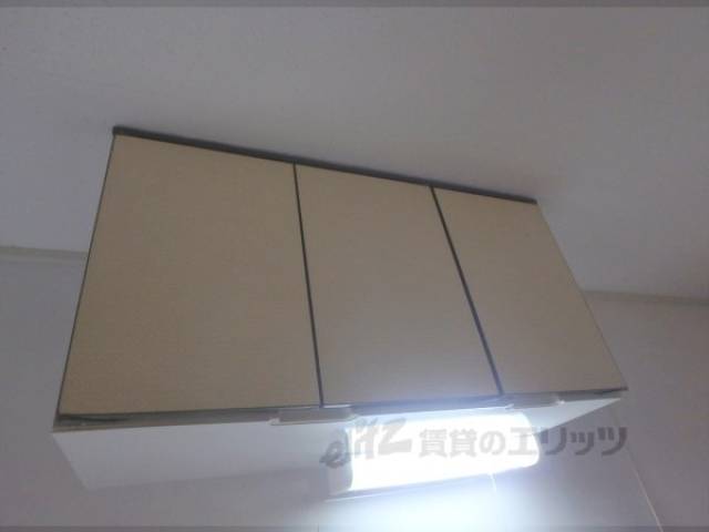 キッチン　給湯器