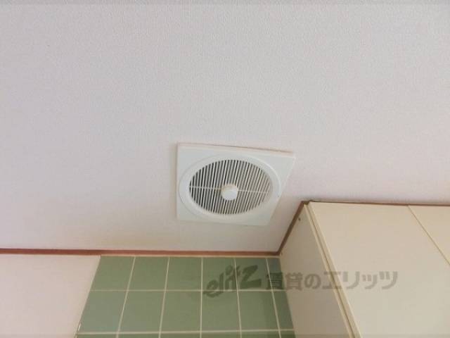キッチン　換気扇