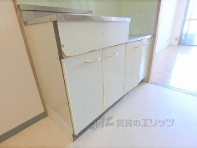 キッチン　下部収納