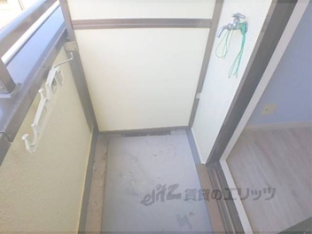 洗濯機置場　ベランダ