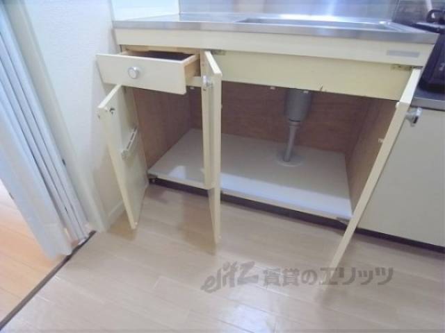 キッチン　下部収納です