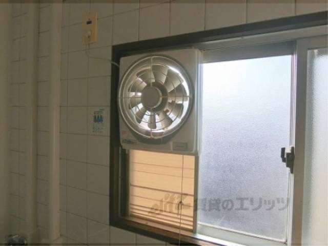 キッチン　換気扇